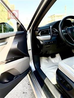 تۆیۆتا کامری